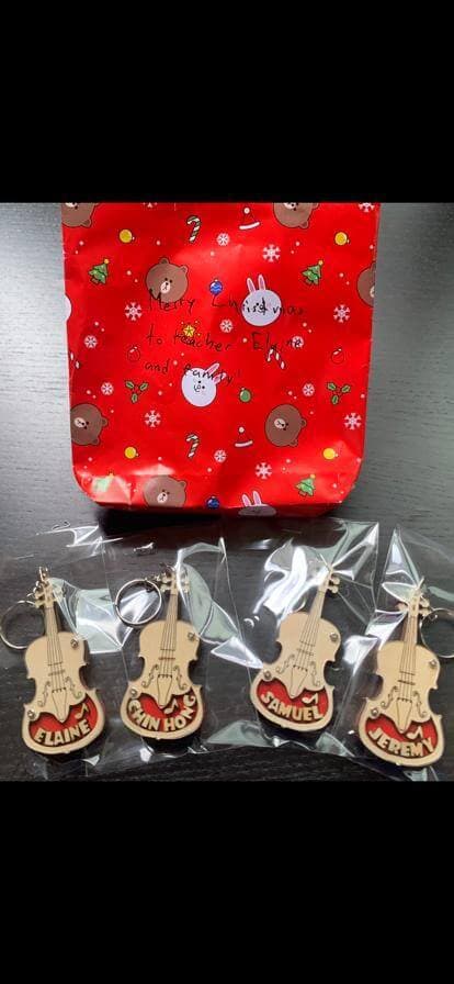 A wrapped gift given to Elaine by a student